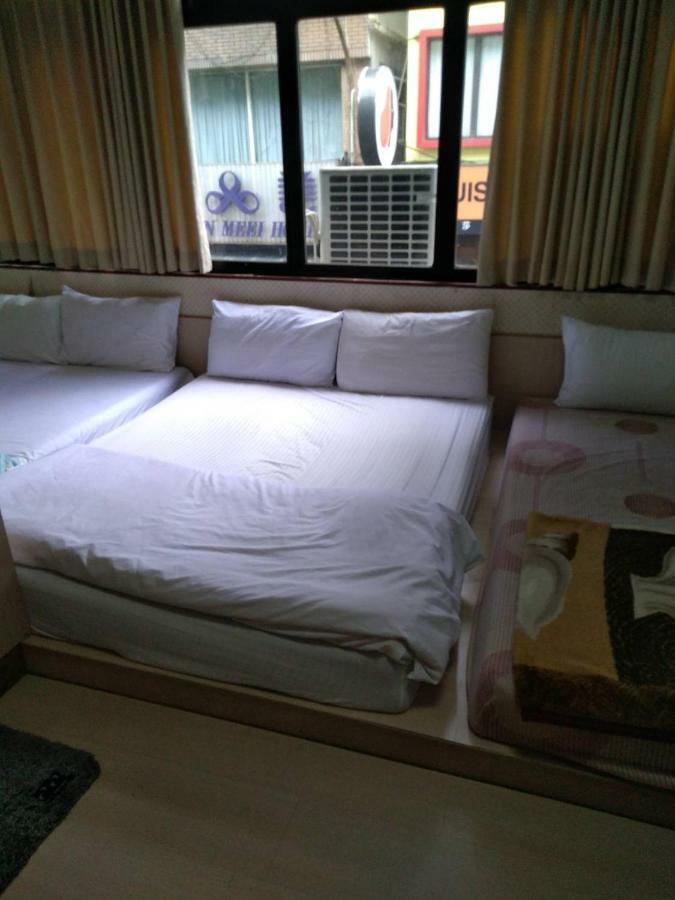 Hua Bin Hotel Yilan Exterior foto